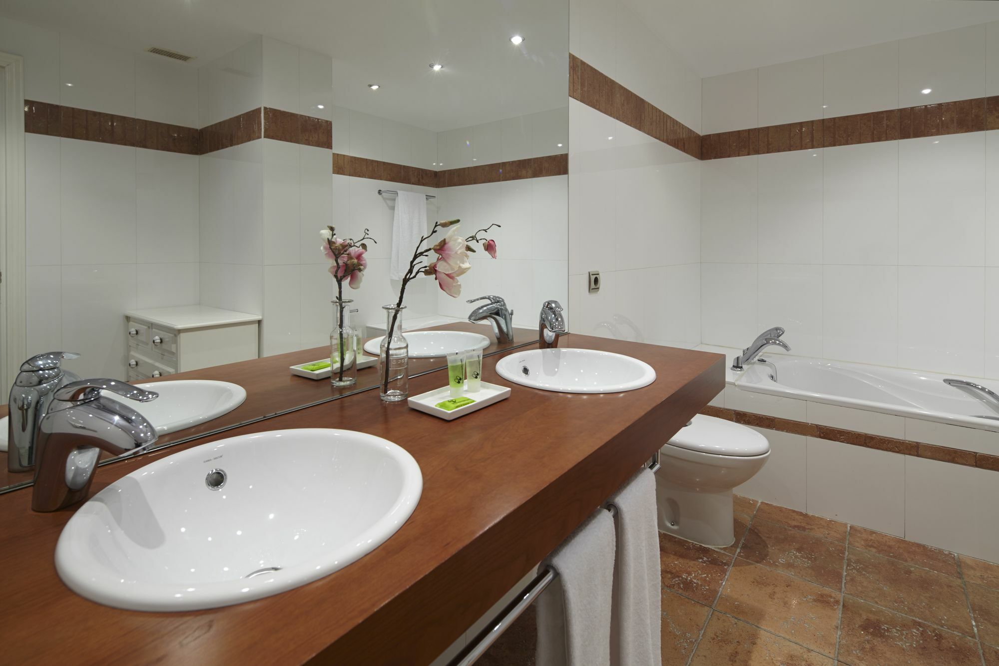 Playa De La Concha 3 Apartment By Feelfree Rentals 圣塞瓦斯蒂安 外观 照片